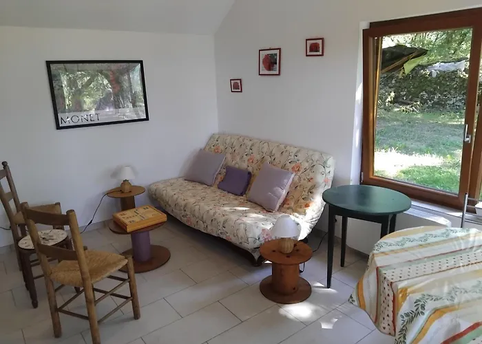 Дом отдыха Paulagite De 2 A 4 Pers, Vue Sur La Dordogne, Proche De Padirac Et Rocamadour *